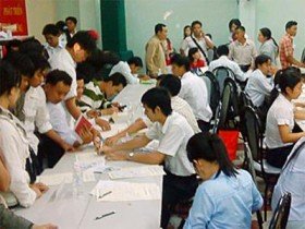 Xuất khẩu lao động: “Cò” lừa, doanh nghiệp cũng lừa