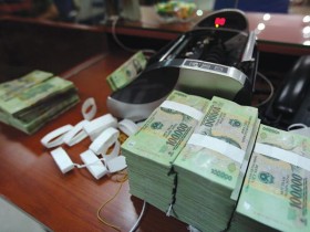 Gửi tiết kiệm vẫn là kênh đầu tư ưu tiên