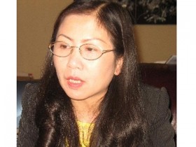 Nâng tuổi hưu chỉ là giải pháp cần