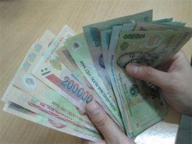 "Diễn viên" lương tối thiểu đang đi trên dây