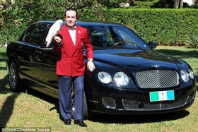 Đại gia chôn siêu xe Bentley, để "dùng" khi chết