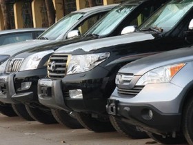 Doanh nghiệp kỳ kèo xin "mở rào" nhập xe mới