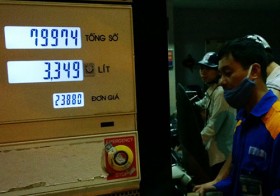 Giá xăng giảm gần 400 đồng một lít từ 20h ngày 7/10