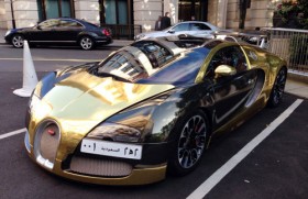Bugatti Veyron Grand Sport biển "độc" mạ vàng