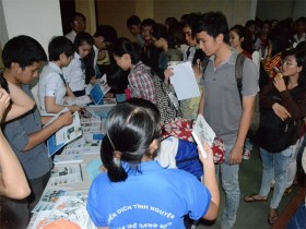 “Khởi nghiệp” với Báo Đầu tư và Đại học Kinh tế TP.HCM