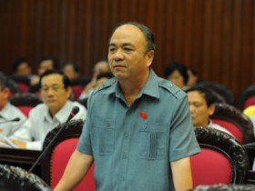 Kinh tế gặp nguy nếu nông nghiệp khủng hoảng