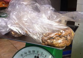 Hiệu trưởng cấm phụ huynh vào bếp ăn kiểm tra