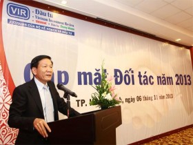 Báo Đầu tư gặp mặt đối tác năm 2013
