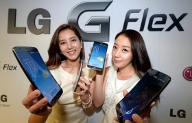 8 smartphone với tính năng đặc biệt nhất năm 2013