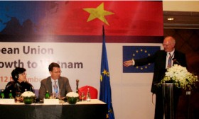 Phó chủ tịch Ủy ban châu Âu thăm Việt Nam