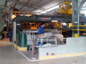 Sản xuất tấm lợp điêu đứng vì cạnh tranh