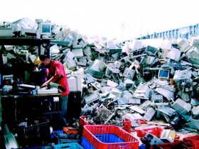 Mối họa từ hàng triệu tivi, tủ lạnh thải loại