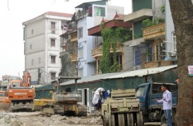 Dự án Nam Đô Complex “hành" hàng xóm?