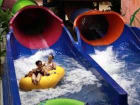 "Trải nghiệm hè giữa mùa đông" tại Vinpearl Water Park