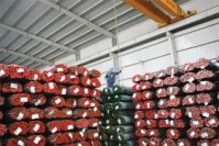 Vật liệu xây dựng loay hoay chờ phao ngoại