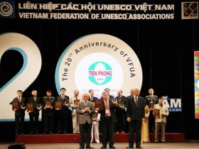 Chủ tịch NTP được vinh danh là “Nhà quản lý giỏi” năm 2013