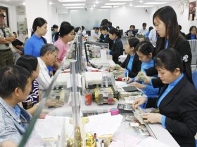 Thưởng Tết ngân hàng teo tóp