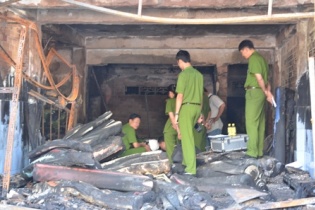 Nhà bị cháy thiết kế như “lô cốt”, 5 người bị thiêu chết