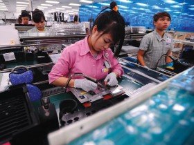 Khu vực FDI tạo quả đấm thép