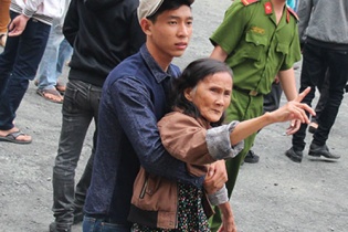 Mẹ tướng cướp chặt tay và những lời cực "khó nghe"