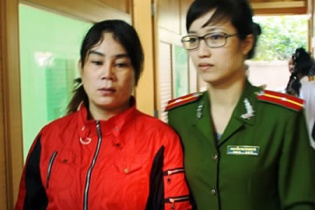 "Ngã ngửa" vợ hiền dâu thảo trốn truy nã đã 4 năm
