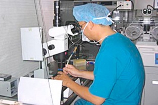 Chồng chết 3 năm vẫn giúp vợ sinh đôi: Ca sinh hy hữu nhất Việt Nam