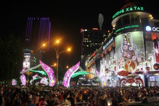 Màn pháo hoa rực rỡ chào đón năm mới 2014