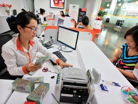 Những ngân hàng hồi sinh bên cửa tử