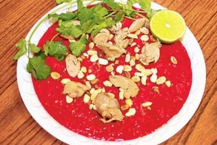 Ăn tiết canh: Từ bỏ hay chọn đường tới cái chết?