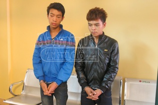 Giang hồ “dởm” dùng súng bắn điện để cướp