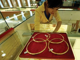 Mua vàng lúc này có khôn ngoan?