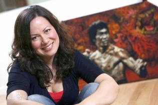 Con gái Lý Tiểu Long cuộc đời và danh phận