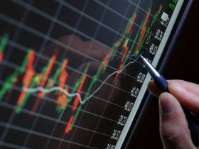 Chứng khoán tăng đột biến: Có gì phải sốc?