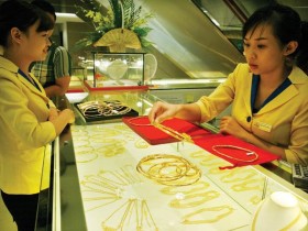 Nhà vàng nô nức kích cầu cuối năm