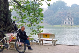 Hà Nội: Nốt trầm xao xuyến ngày mùng Một Tết