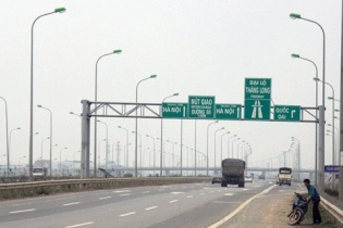 Hiệp hội Vận tải: Thu phí đại lộ Thăng Long là trái luật