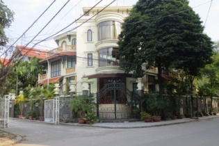 Bầu Kiên bị kê biên hàng ngàn m2 nhà đất