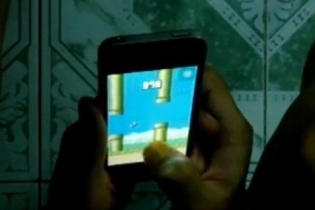 Người Việt chơi game Flappy Bird vượt 1.000 điểm