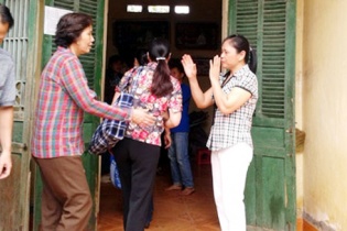 Giải mã trình độ của “thần y” chữa bệnh bằng sờ