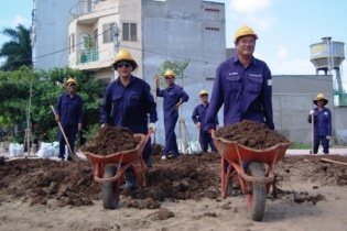 Chủ tịch BIDV Trần Bắc Hà: Cơ sở nào lương chủ tịch tập đoàn 36 triệu?