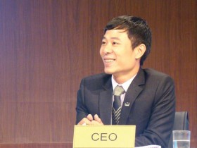 Chọn chiến lược cạnh tranh: Bắt tay hay ngoảnh mặt?