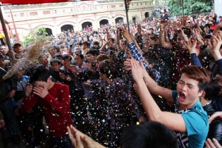 Lễ hội tranh cướp… quý tử