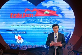 Hội Nhà báo Việt Nam giao lưu "Trái tim biển đảo"