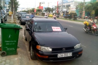 Đà Nẵng: Đại gia lũ lượt mang xế cưng ra vỉa hè rao bán