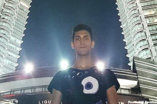 Người mang hộ chiếu giả viết "Tôi vẫn an toàn" trên Facebook trước khi mất tích