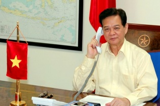 Vụ máy bay mất tích: Thủ tướng Nguyễn Tấn Dũng điện đàm với Thủ tướng Malaysia