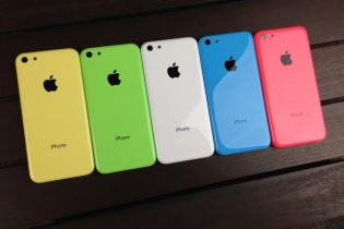 iPhone 5c có thêm bản 8GB