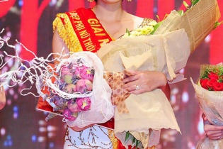 Cô gái Bến Tre trở thành Người đẹp Phụ nữ thời đại