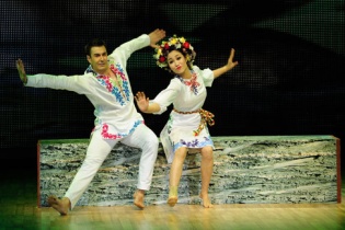 Chung kết Bước nhảy Hoàn vũ 2014: 3 thí sinh nữ đọ tài