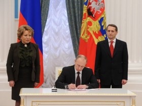 Tổng thống Putin ký luật hoàn tất thủ tục sáp nhập Crimea